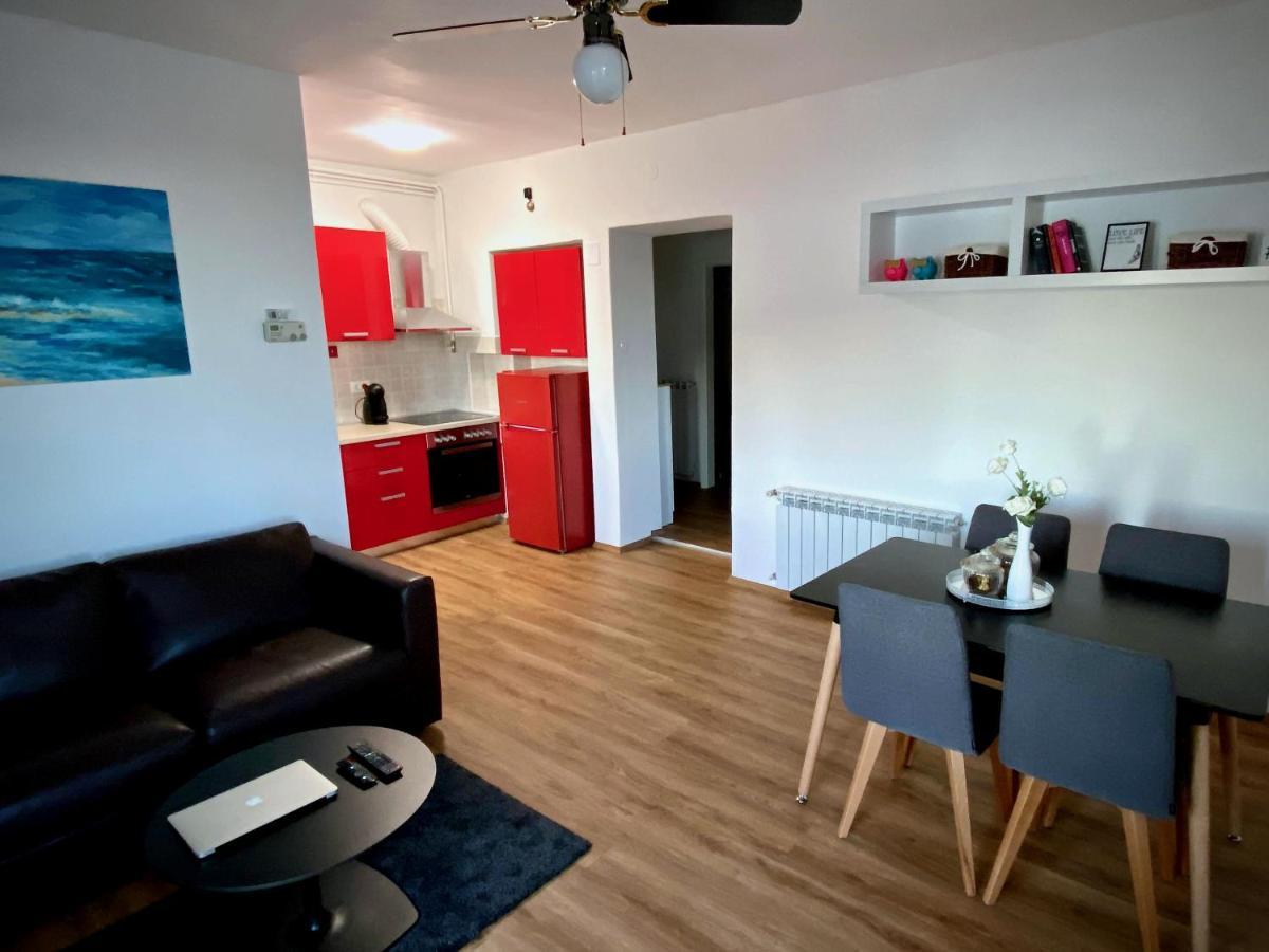 Postcard Koper Apartment ภายนอก รูปภาพ